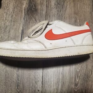 Nike Men's White and Orange Sneakers